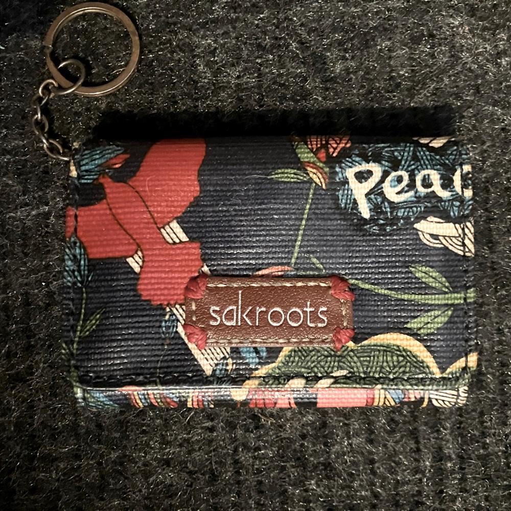 Sak roots wallet